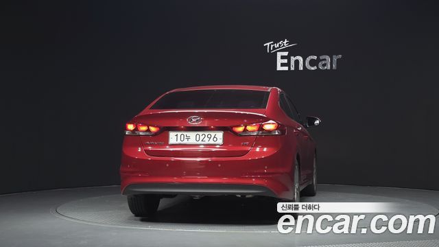Hyundai AVANTE 2017 — photo 4