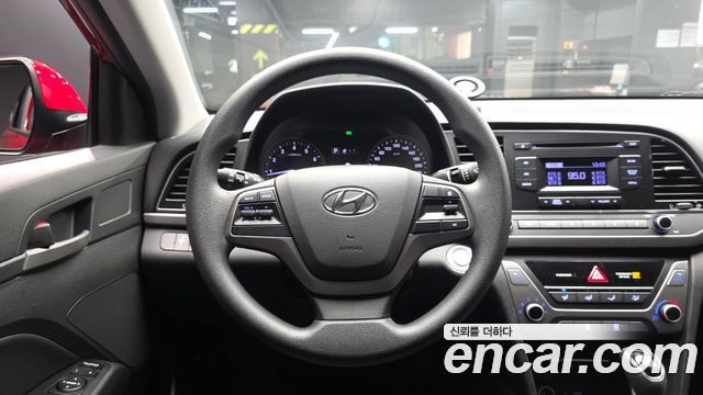 Hyundai AVANTE 2017 — photo 13