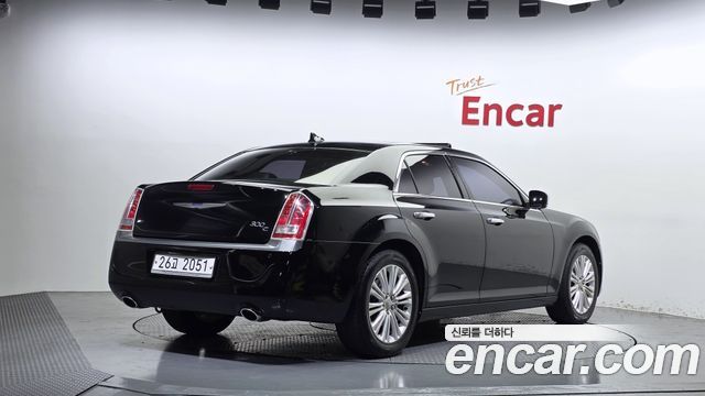 Chrysler 300C 2013 — photo 2