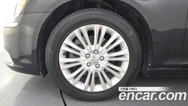 Chrysler 300C 2013 — photo 5