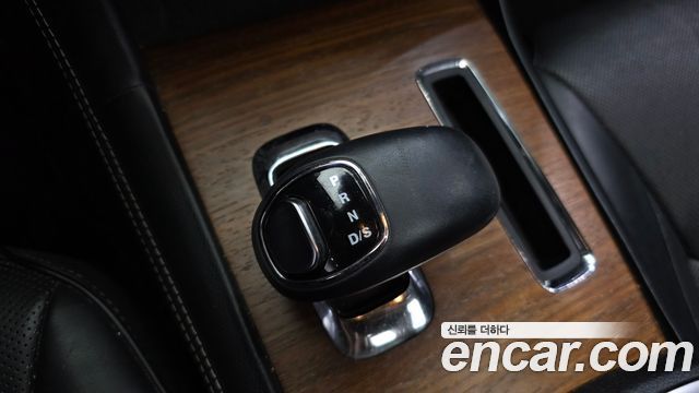 Chrysler 300C 2013 — photo 9