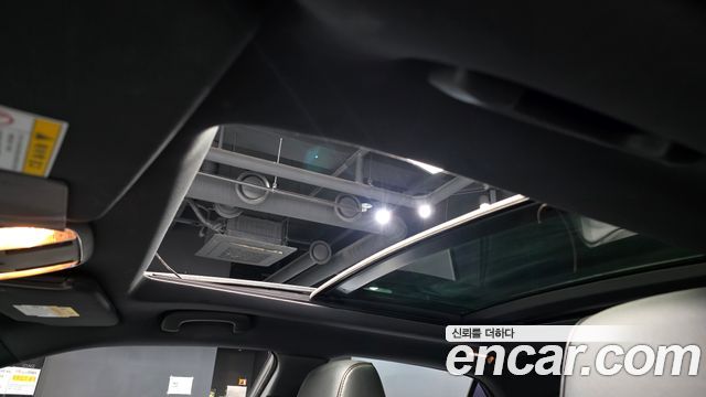Chrysler 300C 2013 — photo 17