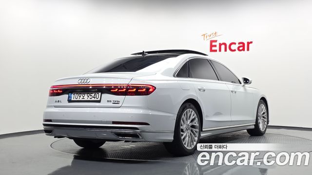 Audi A8 2020 — photo 2
