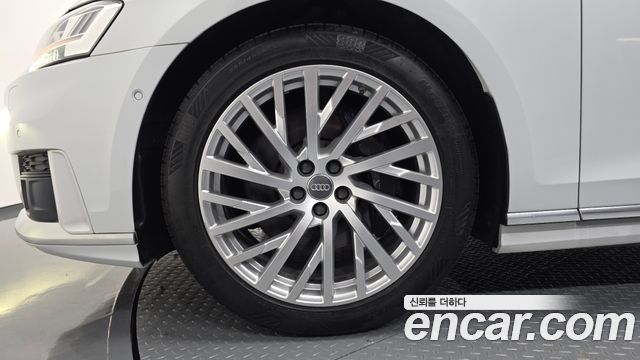 Audi A8 2020 — photo 5