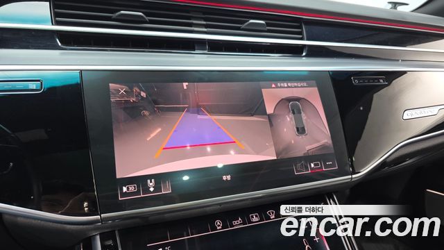 Audi A8 2020 — photo 22