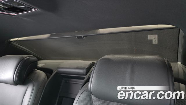 Audi A8 2020 — photo 24