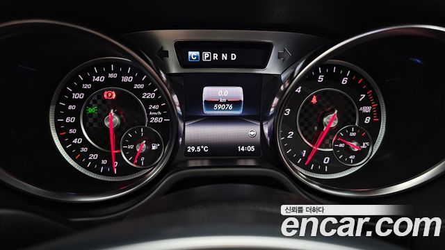 Mercedes-Benz SL-Class 2019 — photo 11