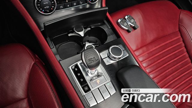 Mercedes-Benz SL-Class 2019 — photo 12