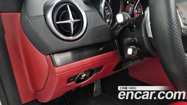 Mercedes-Benz SL-Class 2019 — photo 24