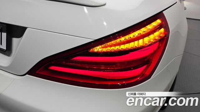Mercedes-Benz SL-Class 2019 — photo 9