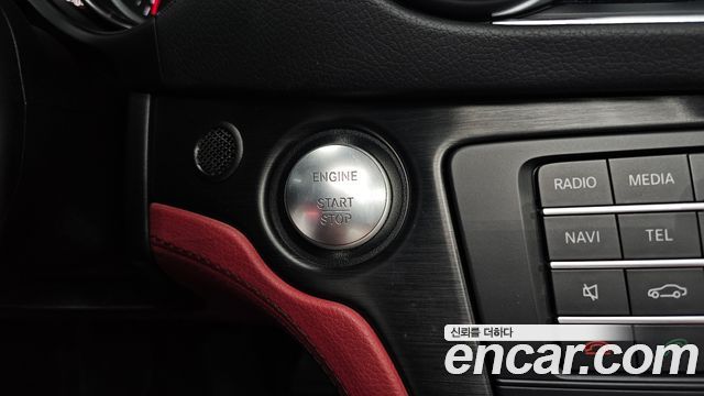 Mercedes-Benz SL-Class 2019 — photo 27