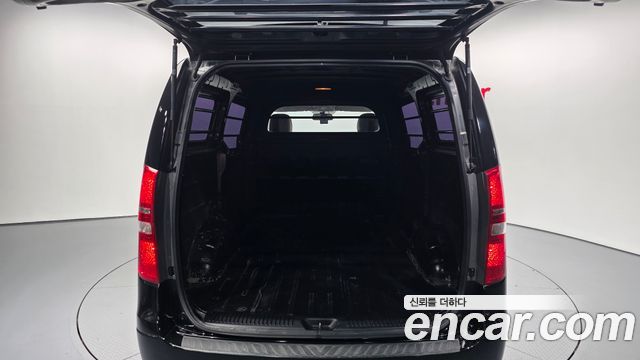 Hyundai Starex 2019 — photo 20