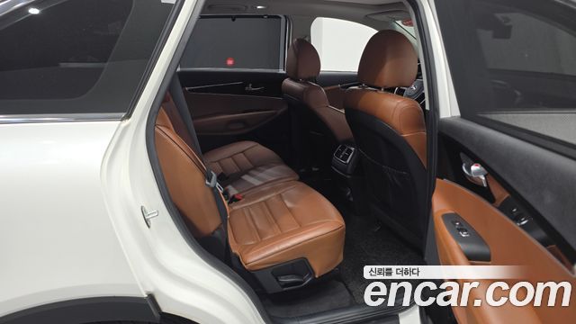 Kia Sorento 2018 — photo 17