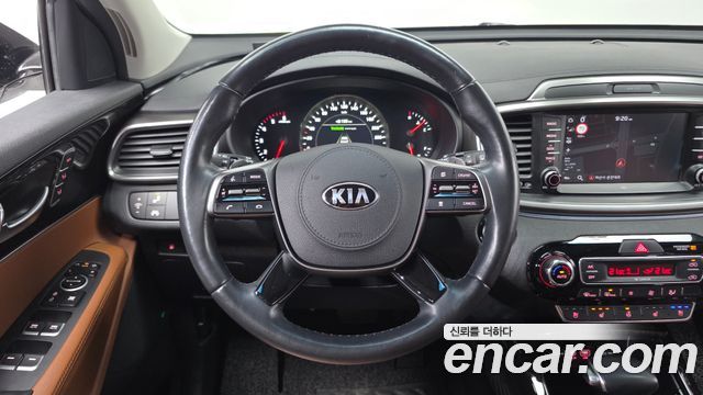 Kia Sorento 2018 — photo 21