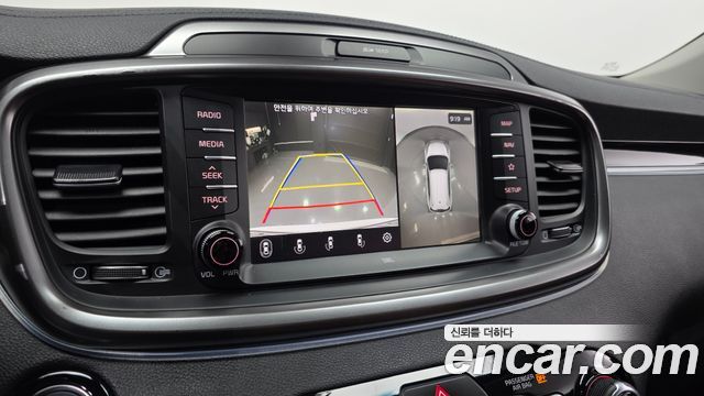 Kia Sorento 2018 — photo 22