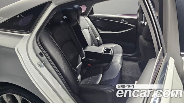 Hyundai Sonata 2014 — photo 11