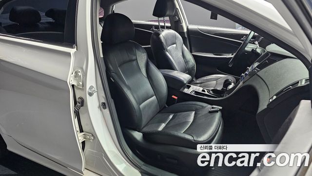 Hyundai Sonata 2014 — photo 12