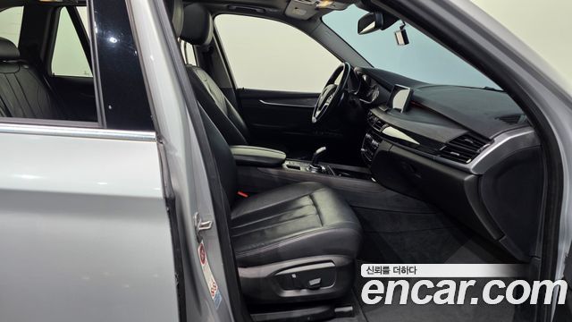 BMW X5 2015 — photo 11