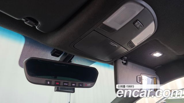 Hyundai Veloster 2019 — photo 17