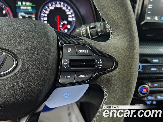 Hyundai Veloster 2019 — photo 18