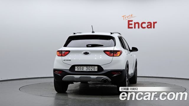Kia Stonic 2018 — photo 4