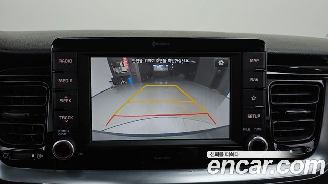 Kia Stonic 2018 — photo 21