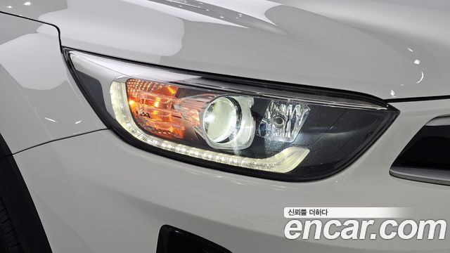 Kia Stonic 2018 — photo 8