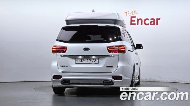 Kia Canival 2019 — photo 4