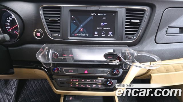 Kia Canival 2019 — photo 19