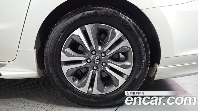 Kia Canival 2019 — photo 7
