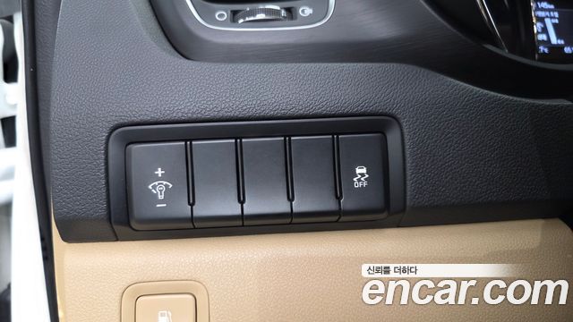 Kia Canival 2019 — photo 30