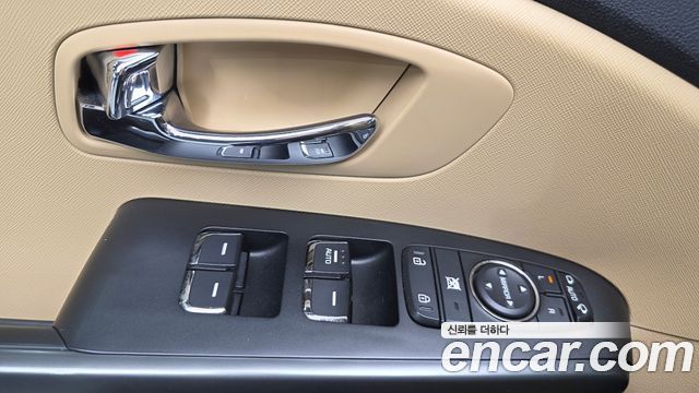 Kia Canival 2019 — photo 32