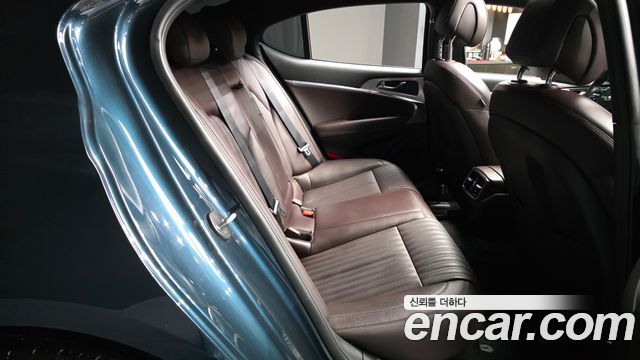 Genesis G70 2021 — photo 18