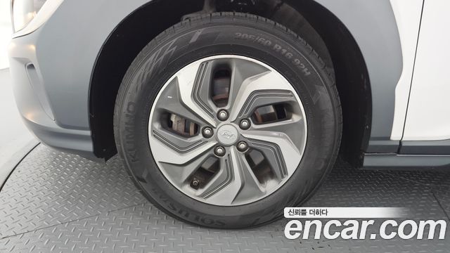 Hyundai Kona 2022 — photo 5