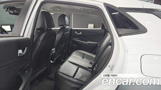 Hyundai Kona 2022 — photo 12