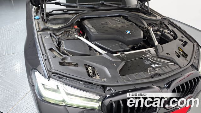 BMW 5-Series 2021 — photo 6