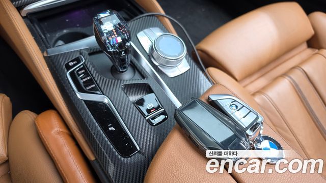 BMW 5-Series 2021 — photo 9