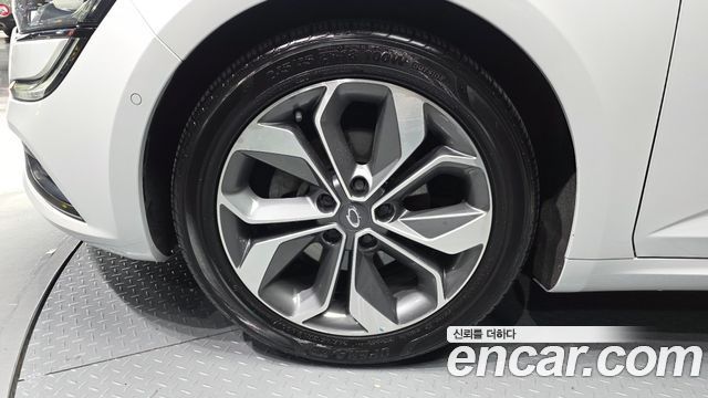 Renault Korea SM6 2019 — photo 5