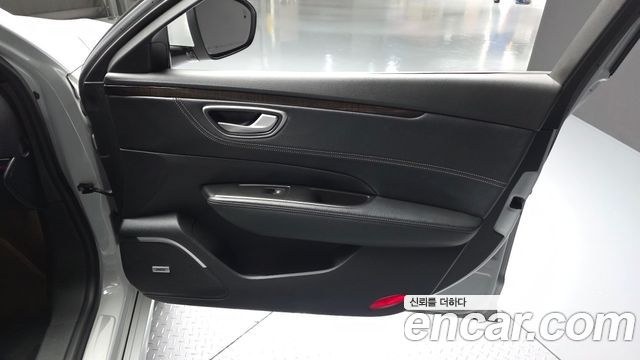 Renault Korea SM6 2019 — photo 14