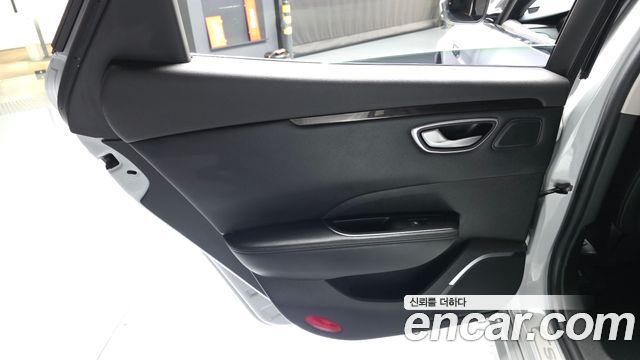 Renault Korea SM6 2019 — photo 15