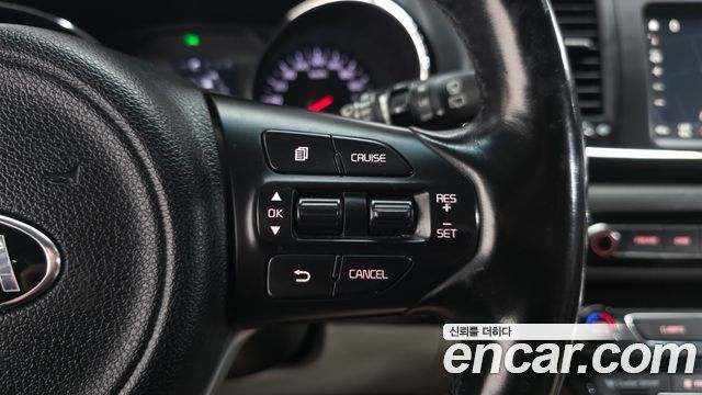 Kia Canival 2017 — photo 16