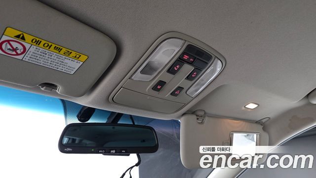 Kia Canival 2017 — photo 19