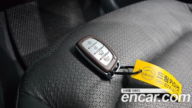 Hyundai AVANTE 2016 — photo 21