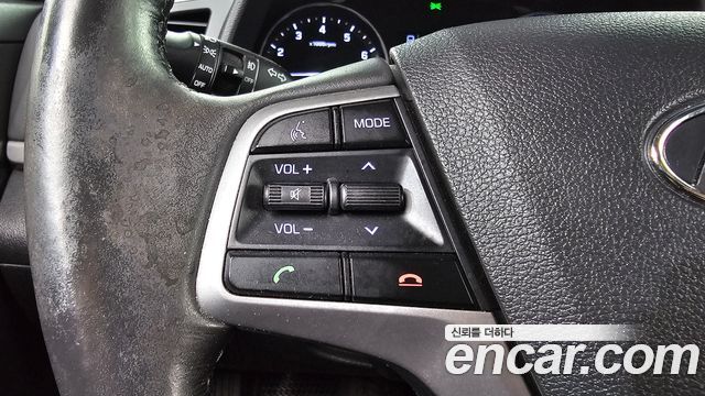 Hyundai AVANTE 2016 — photo 22