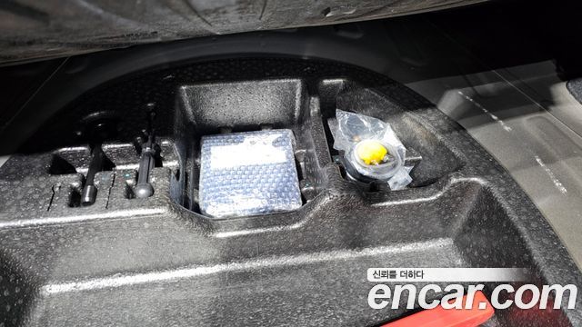 Hyundai AVANTE 2016 — photo 27