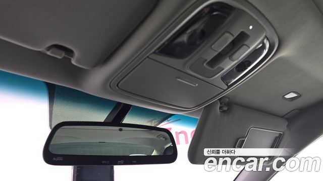 Kia K5 2018 — photo 20