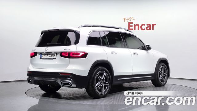 Mercedes-Benz GLB-Class 2021 — photo 2