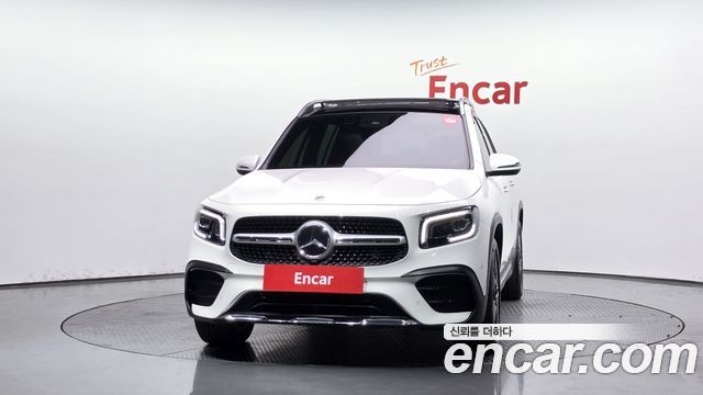 Mercedes-Benz GLB-Class 2021 — photo 3