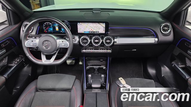 Mercedes-Benz GLB-Class 2021 — photo 7