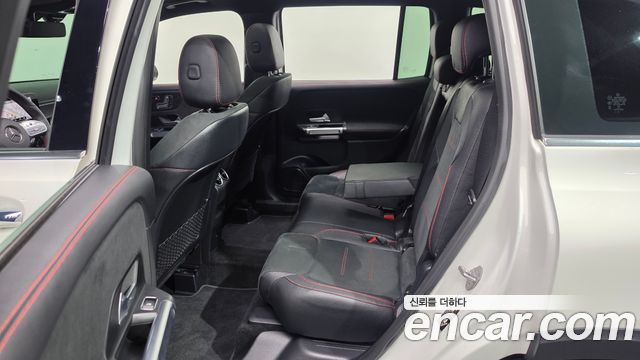 Mercedes-Benz GLB-Class 2021 — photo 11